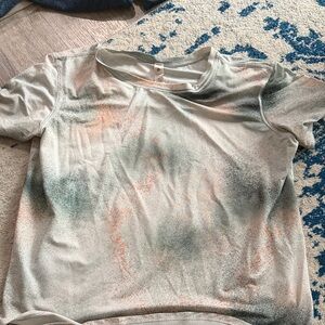 Lululemon Green and Orange Patterned T-Shirt